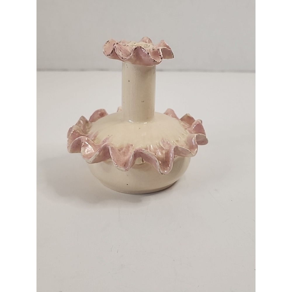 30s - 50s 4" California Art Pottery Ruffled Bud Vase Signed Sorcha Boru